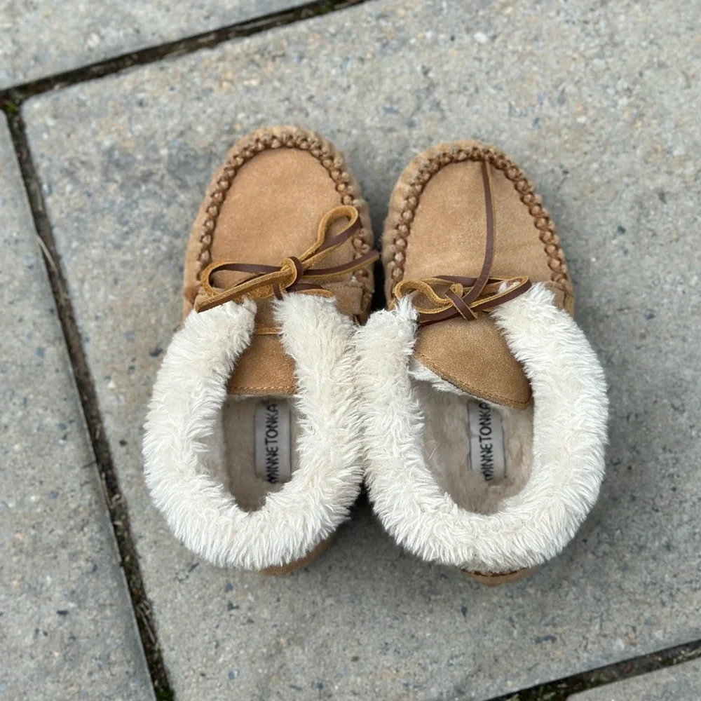 Kids Minnetonka Charley Moccasin Slippers